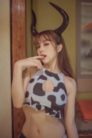 欧美图片壁纸露腰_4K免费观看超清